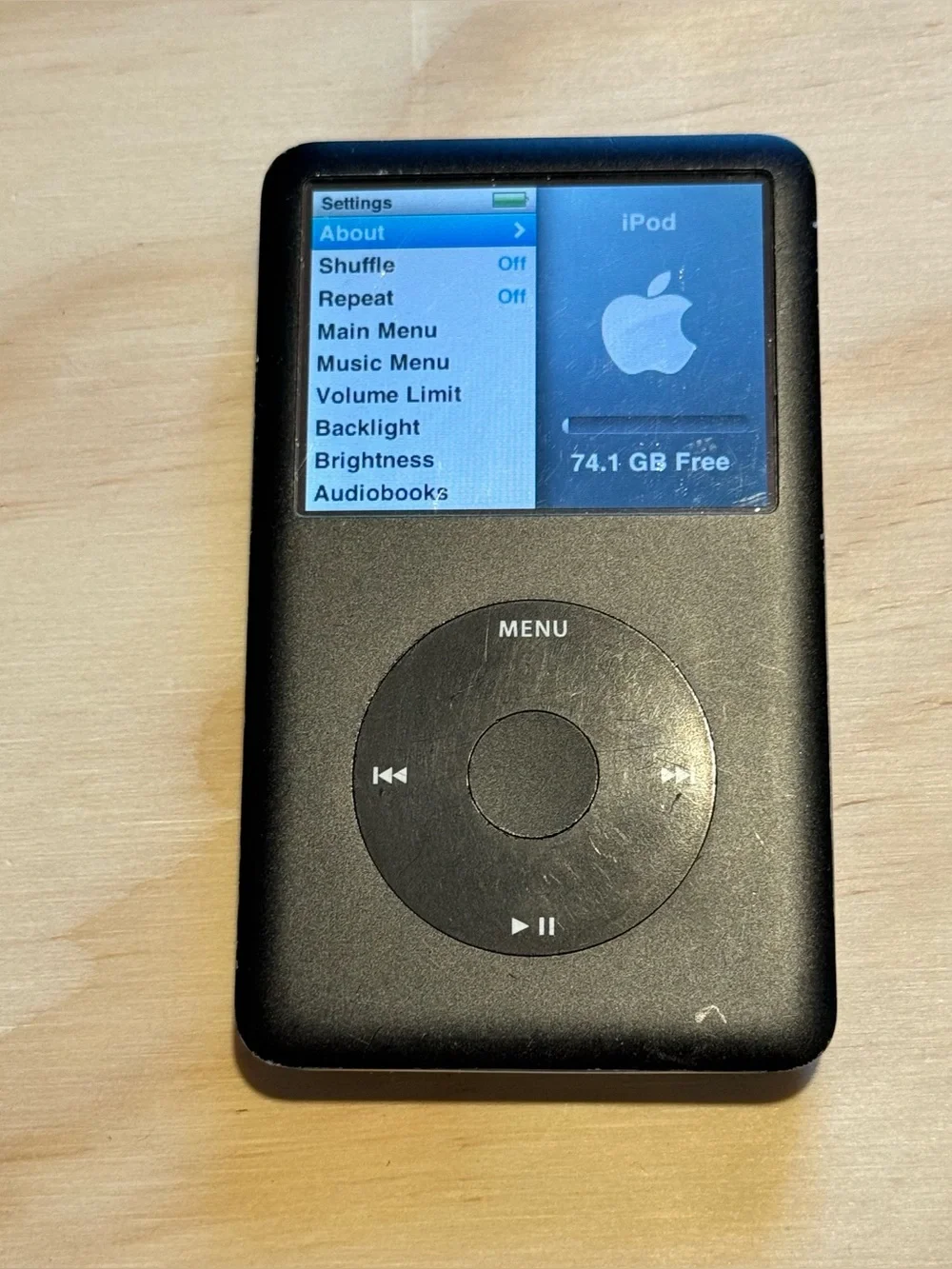 iPod Model:A1238 6ThGen 80GB Turns On Wont Connect To Computer Parts/Repair Only